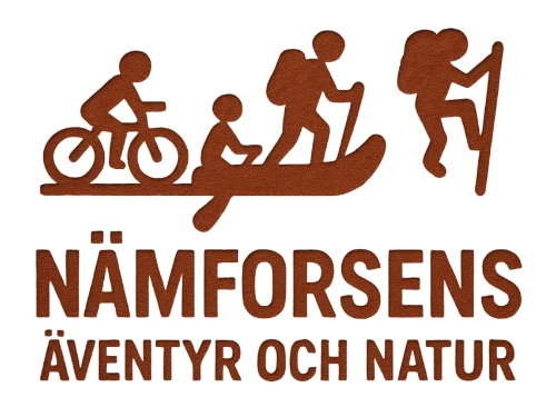 Siluett av fyra människor som gör äventyrsaktiviteter med texten "Nämforsens Äventyr och Natur" under.